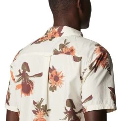 COLUMBIA Men's Pine Canyon Short Sleeve Shirt -WinterWanderlust Adventures 2085687 102 alt4