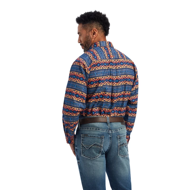 'Ariat' Men's Nikolai Stretch Button Down - Blue Chambray 5 'Ariat' Men's Nikolai Stretch Button Down - Blue Chambray - Image 3