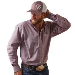 'Ariat' Men's Solid Slub Classic Fit Button Down - Wine Club